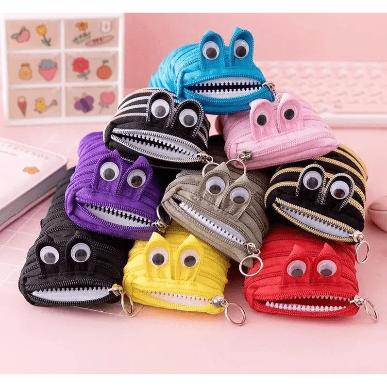 Colorful zipper pencil case by Stevvex with vintage design, perfect for students and office stationery storage.
