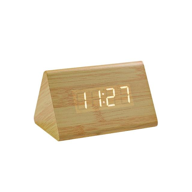 Stevvex wooden digital alarm clock with LED display, wireless charging, dual alarms, sound control, snooze, and USB/AAA power options.