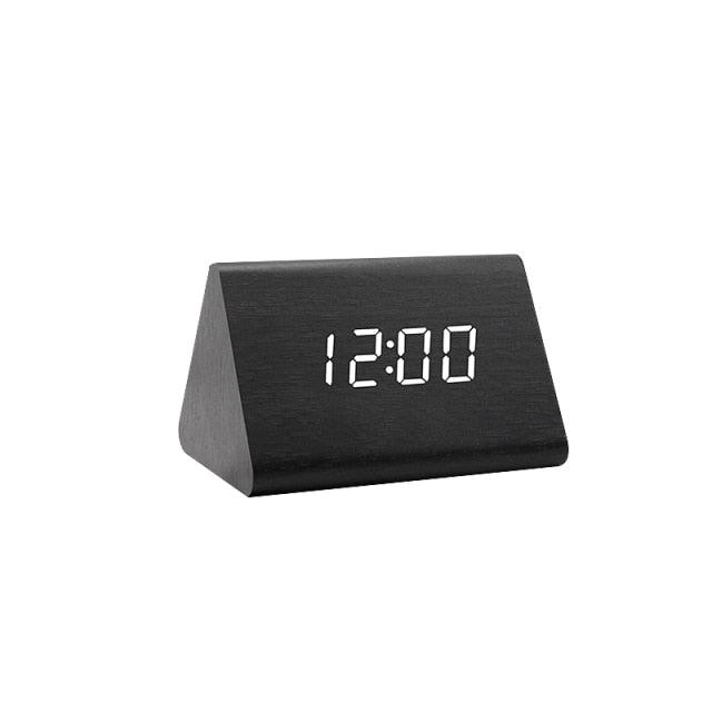 Stevvex wooden digital alarm clock with LED display, wireless charging, sound control, snooze, and multiple alarms for bedroom or office.
